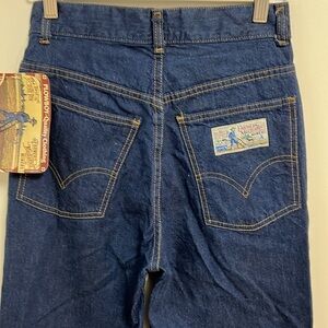 NEW WITH TAGS 70s Vintage Levis Plowboy Womenswear High Waisted Rise Jeans 9